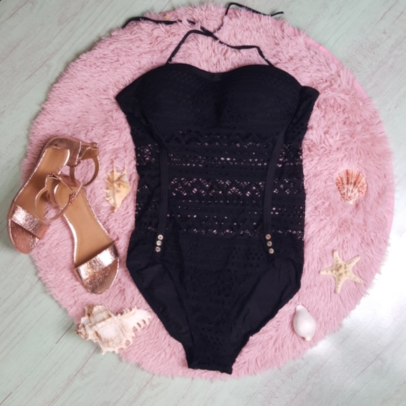 Large Simplicity Bathing Suit - Picture 2 of 10